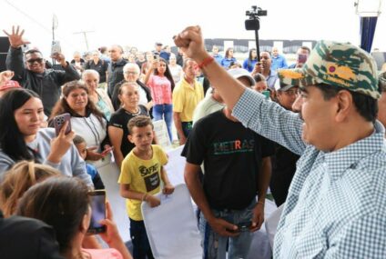 Nicolás Maduro: Navidades felices son la vacuna ante el odio y el fascismo